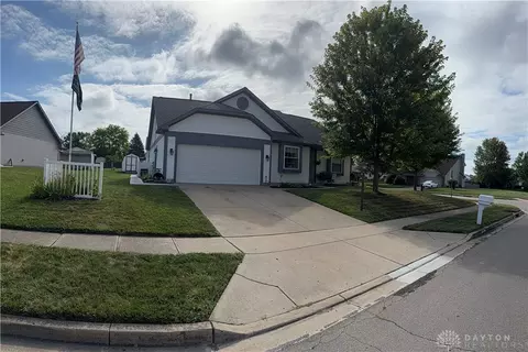 2030 Northcreek Dr, Englewood, OH 45322