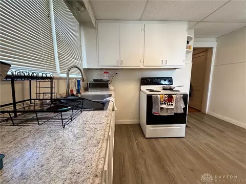 Kitchen - 469-471 E Cecil St, Springfield, OH 45503 photo 2 of 3