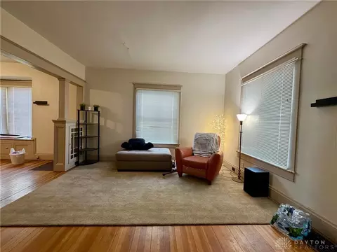 Living - 469-471 E Cecil St, Springfield, OH 45503 photo 3 of 11