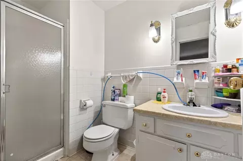 Bath - 190 Lyons Dr, Dayton, OH 45459 photo 9 of 11