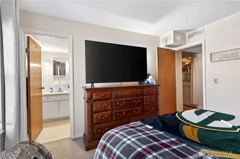Bedroom - 190 Lyons Dr, Dayton, OH 45459 photo 2 of 18