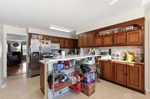 Kitchen - 190 Lyons Dr, Dayton, OH 45459 photo 1 of 16