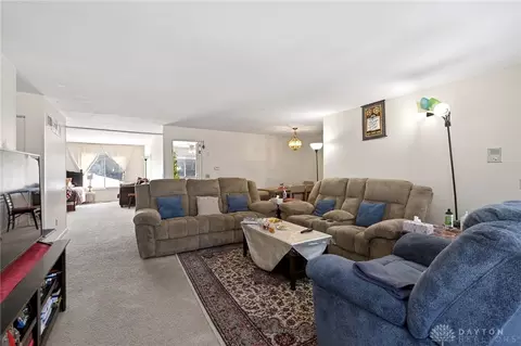 Living - 190 Lyons Dr, Dayton, OH 45459 photo 13 of 14