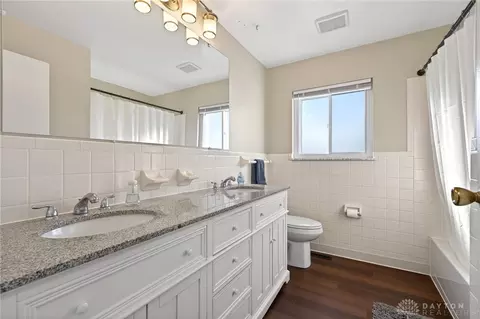 Bath - 190 Lyons Dr, Dayton, OH 45459 photo 7 of 11