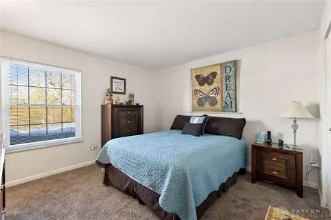 Bedroom - 190 Lyons Dr, Dayton, OH 45459 photo 6 of 18