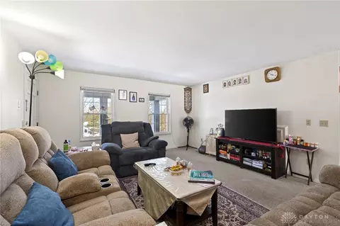 Living - 190 Lyons Dr, Dayton, OH 45459 photo 14 of 14