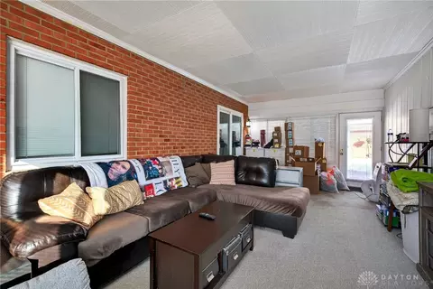 Exterior - 190 Lyons Dr, Dayton, OH 45459 photo 4 of 10