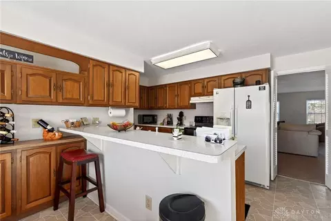 Kitchen - 190 Lyons Dr, Dayton, OH 45459 photo 7 of 16
