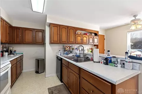 Kitchen - 190 Lyons Dr, Dayton, OH 45459 photo 2 of 16
