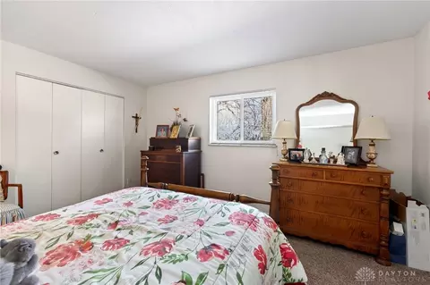 Bedroom - 190 Lyons Dr, Dayton, OH 45459 photo 9 of 18