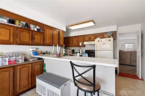 Kitchen - 190 Lyons Dr, Dayton, OH 45459 photo 16 of 16