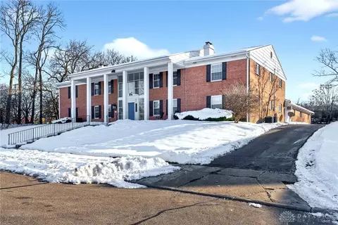 Exterior - 190 Lyons Dr, Dayton, OH 45459 photo 2 of 10