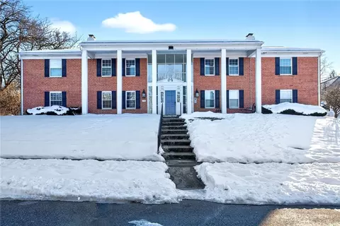 190 Lyons Dr, Dayton, OH 45459