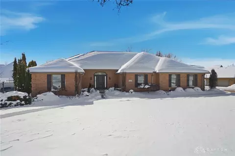 3 Amanda Ct, Hamilton, OH 45013