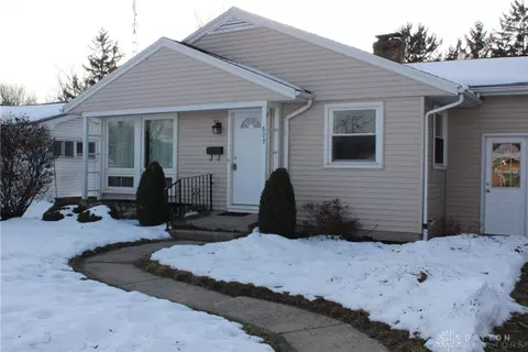 Exterior - 609 N Cherry St, Celina, OH 45822 photo 8 of 19
