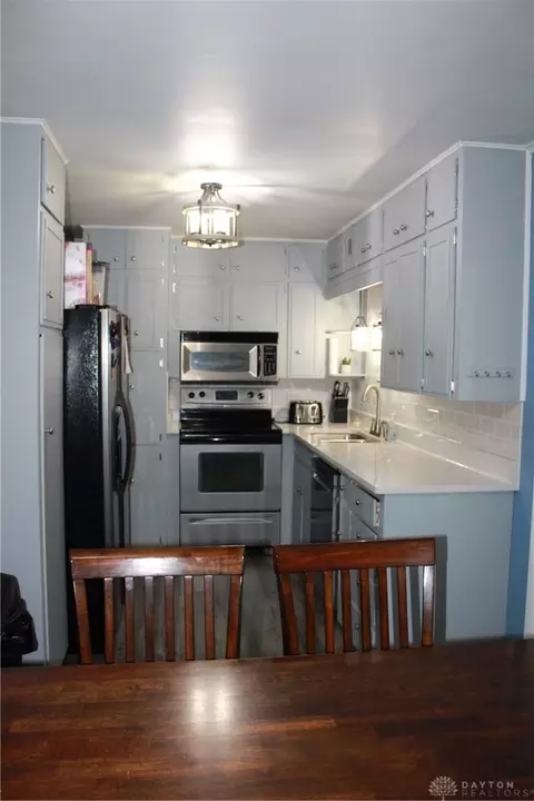 Kitchen - 609 N Cherry St, Celina, OH 45822 photo 8 of 11