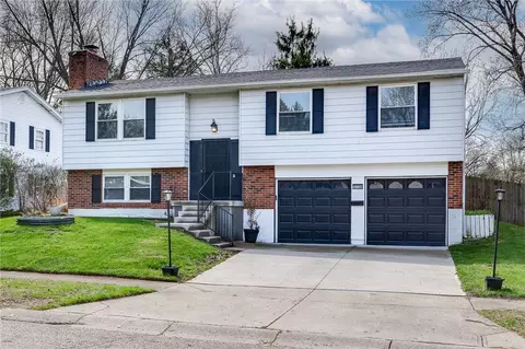 Exterior - 4130 Bronze Leaf Ct, Dayton, OH 45424 photo 3 of 9