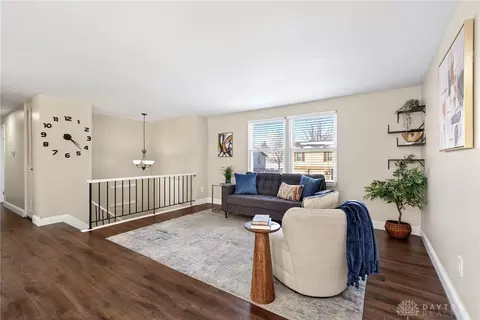 Living - 4130 Bronze Leaf Ct, Dayton, OH 45424 photo 3 of 6