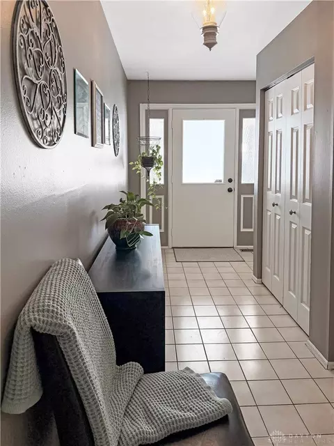 Entry Way - 5508 Red Coach Rd, Centerville, OH 45429 photo 3 of 3