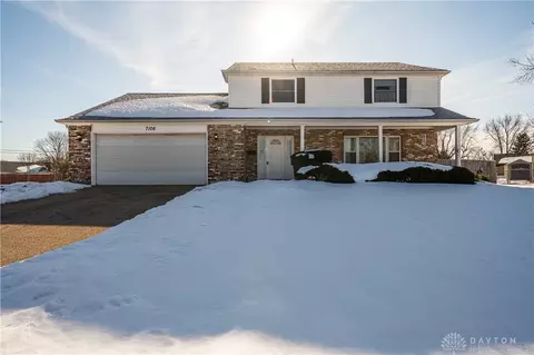 7106 Cranlyn Dr, Englewood, OH 45322
