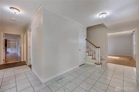 Entry Way - 713 Murrell Dr, Kettering, OH 45429 photo 2 of 2