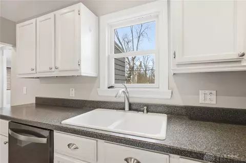 Kitchen - 663 Broad Blvd, Dayton, OH 45419 photo 6 of 6
