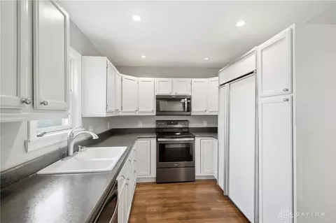 Kitchen - 663 Broad Blvd, Dayton, OH 45419 photo 3 of 6