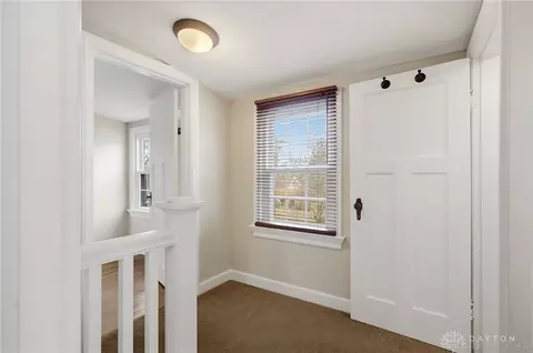 Entry Way - 663 Broad Blvd, Dayton, OH 45419 photo 2 of 2