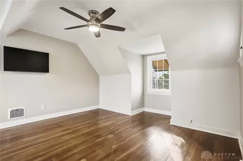 Bedroom - 663 Broad Blvd, Dayton, OH 45419 photo 4 of 8