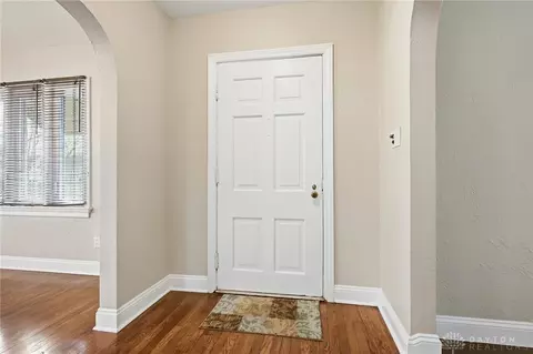 Entry Way - 663 Broad Blvd, Dayton, OH 45419 photo 1 of 2