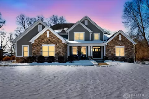 7293 Stone Ridge Dr, Springboro, OH 45066