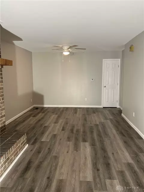 Living - 35 Edgebrooke Dr, Springboro, OH 45066 photo 1 of 3