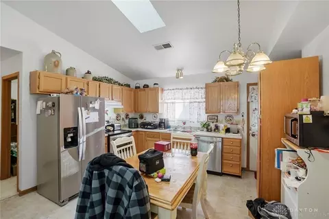 Kitchen - 5564 Ridgewood Rd, Springfield, OH 45503 photo 1 of 3