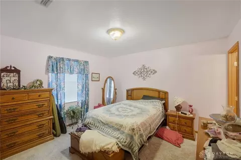 Bedroom - 5564 Ridgewood Rd, Springfield, OH 45503 photo 1 of 5