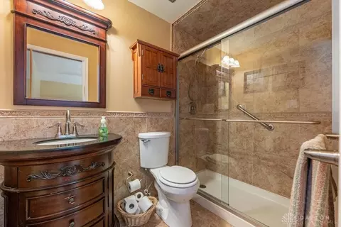 Bath - 4913 Foxdale Dr, Kettering, OH 45429 photo 2 of 3