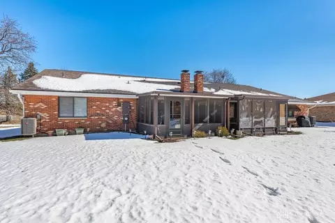 Exterior - 4913 Foxdale Dr, Kettering, OH 45429 photo 5 of 5