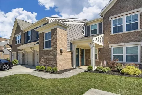 136 Waterhaven Way, Springboro, OH 45066