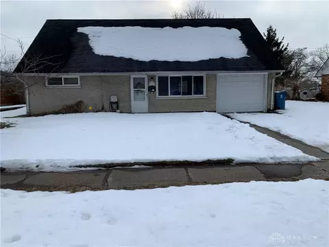 5119 Pepper Dr, Huber Heights, OH 45424