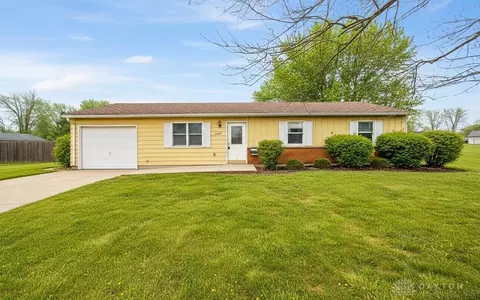 2660 E Lexington Rd, Eaton, OH 45320