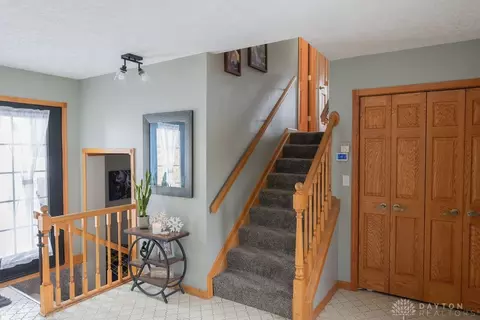 2824 Balsam Dr, Springfield, OH 45503 photo 4