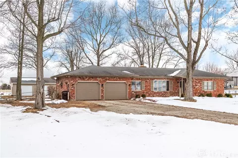 6837 Preble County Line Rd, Brookville, OH 45309