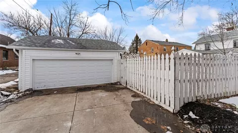 Exterior - 522 Broad Blvd, Kettering, OH 45419 photo 7 of 7