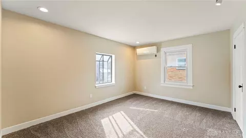 Bedroom - 522 Broad Blvd, Kettering, OH 45419 photo 3 of 4
