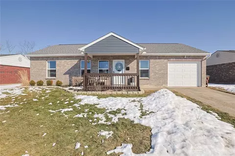 169 Brookmoor Dr, Brookville, OH 45309