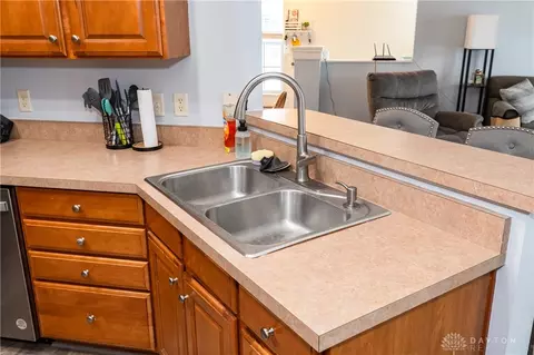 Kitchen - 6643 Cloudscape Way, Maineville, OH 45039 photo 6 of 6