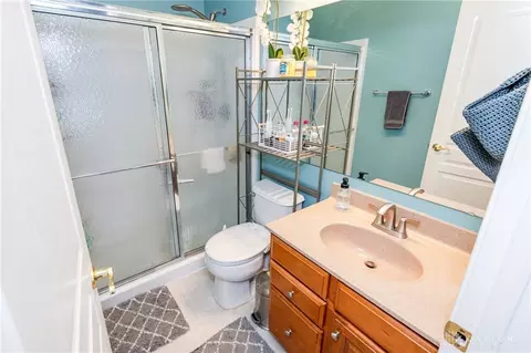 Bath - 6643 Cloudscape Way, Maineville, OH 45039 photo 1 of 6