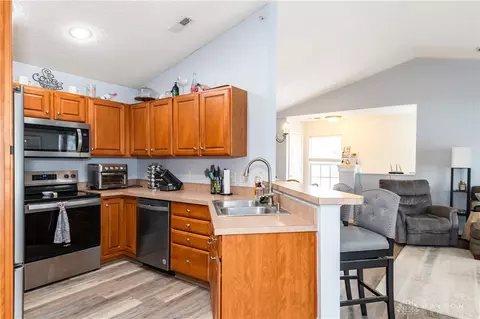 Kitchen - 6643 Cloudscape Way, Maineville, OH 45039 photo 1 of 6