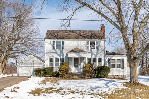 6235 Studebaker Rd, Tipp City, OH 45371