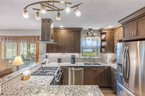 3864 Quailhollow Ct, Springfield, OH 45502 photo 11