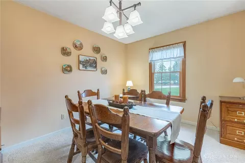 3864 Quailhollow Ct, Springfield, OH 45502 photo 5